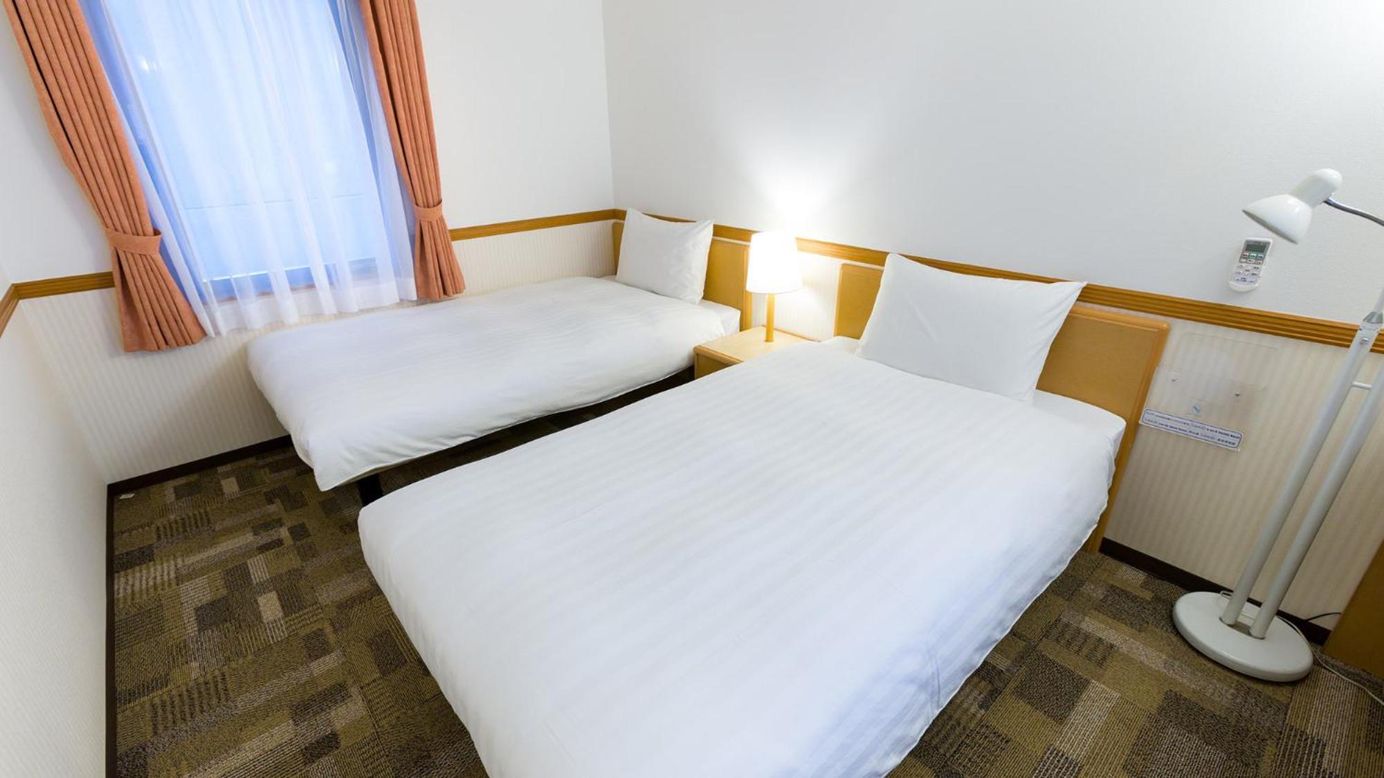 Toyoko Inn Kagoshima Chuo Eki Nishi Guchi חדר תמונה